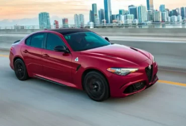 2025 Alfa Romeo Giulia Review: Elegance, Performance, and Innovation